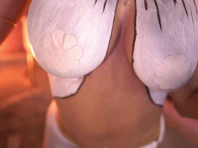 ElleDiane webcam