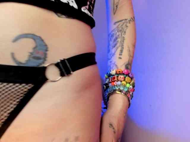 Mary-Xextra webcam