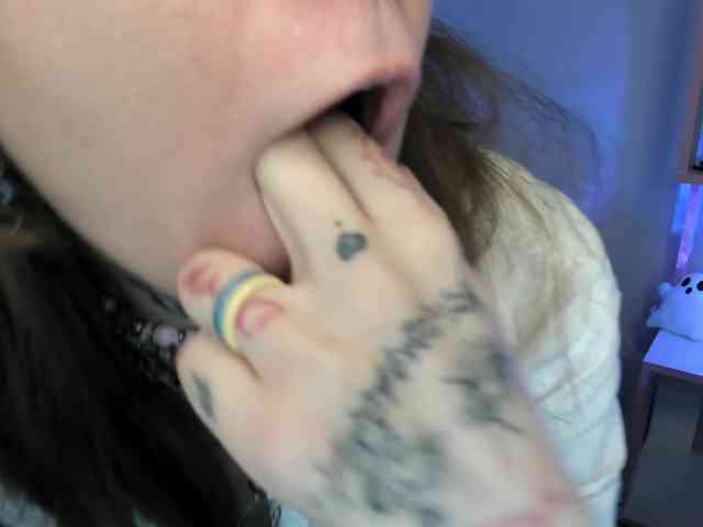 Mary-Xextra webcam