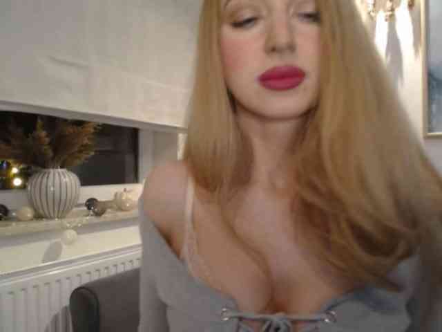 JulietteGlow webcam