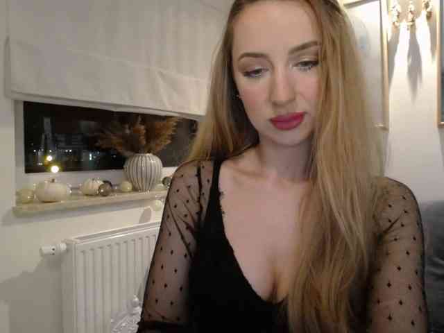 JulietteGlow webcam