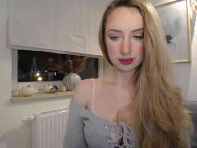 JulietteGlow webcam