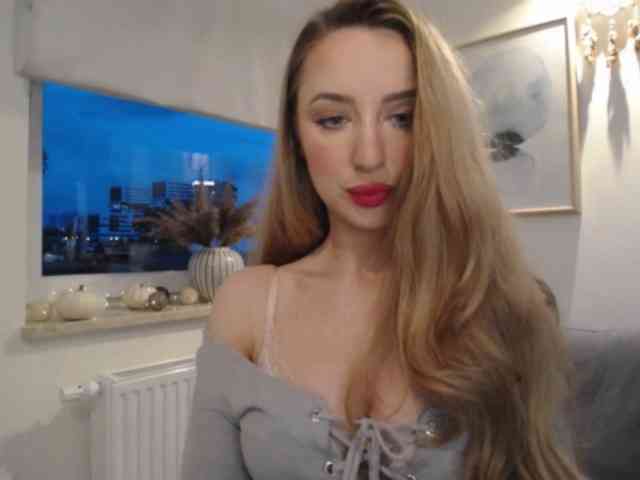 JulietteGlow webcam