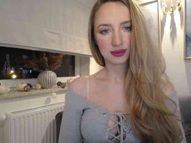 JulietteGlow webcam