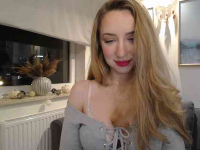 JulietteGlow webcam