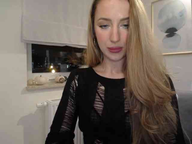 JulietteGlow webcam