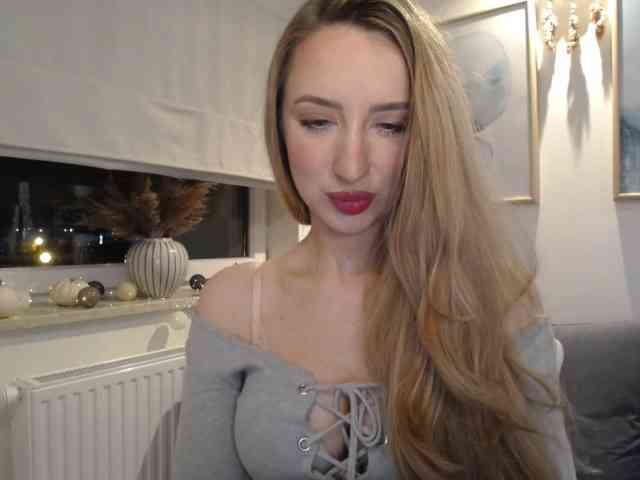 JulietteGlow webcam