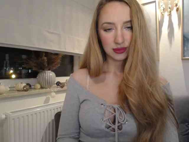 JulietteGlow webcam