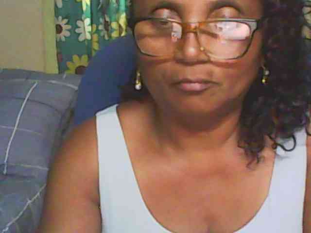 hotmomsexy webcam