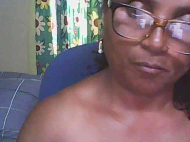 hotmomsexy webcam