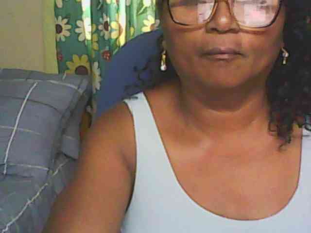 hotmomsexy webcam