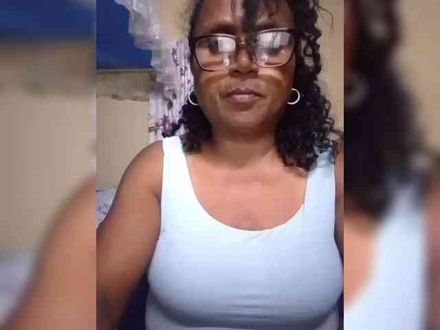 hotmomsexy webcam