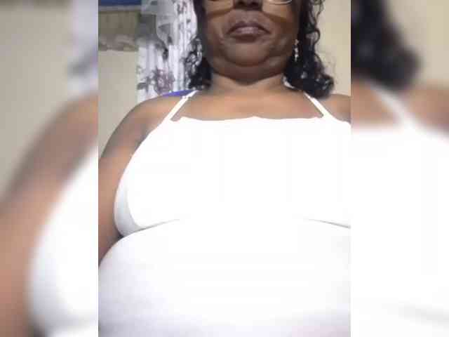 hotmomsexy webcam