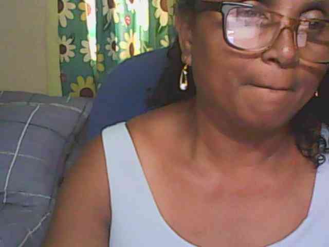 hotmomsexy webcam