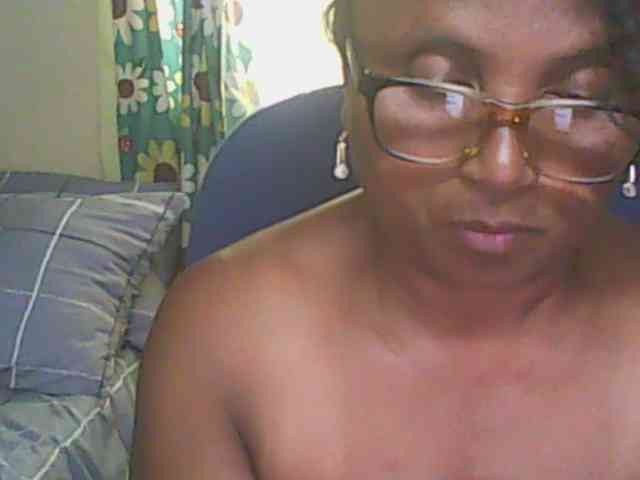 hotmomsexy webcam