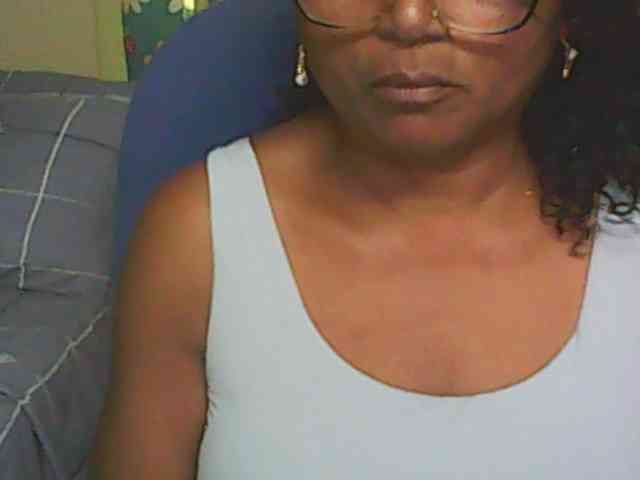hotmomsexy webcam