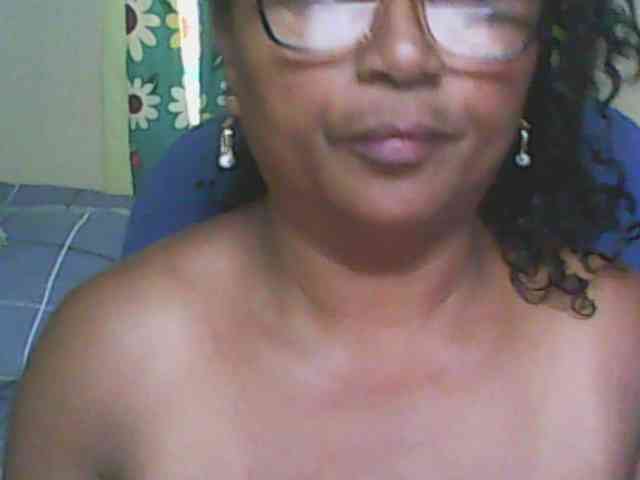 hotmomsexy webcam