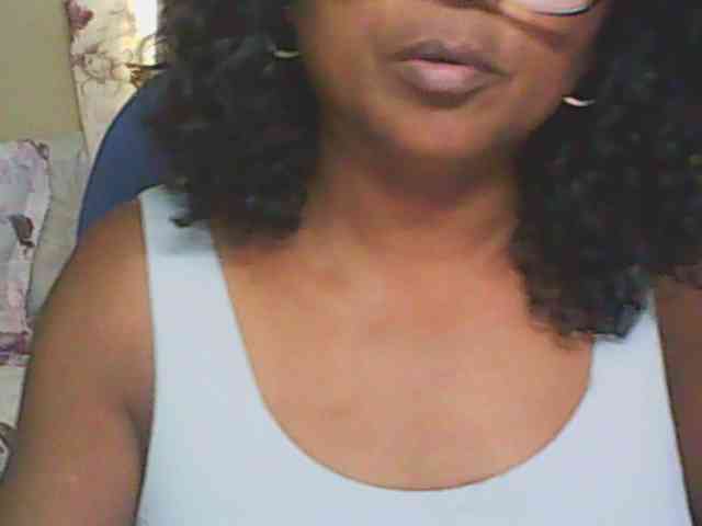 hotmomsexy webcam