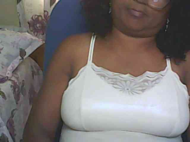 hotmomsexy webcam