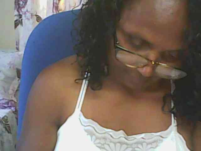 hotmomsexy webcam