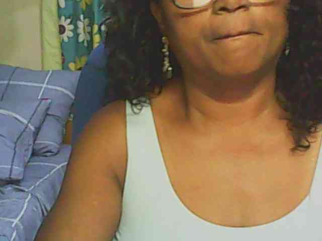 hotmomsexy webcam