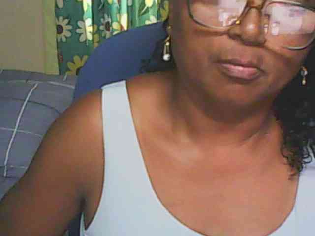 hotmomsexy webcam