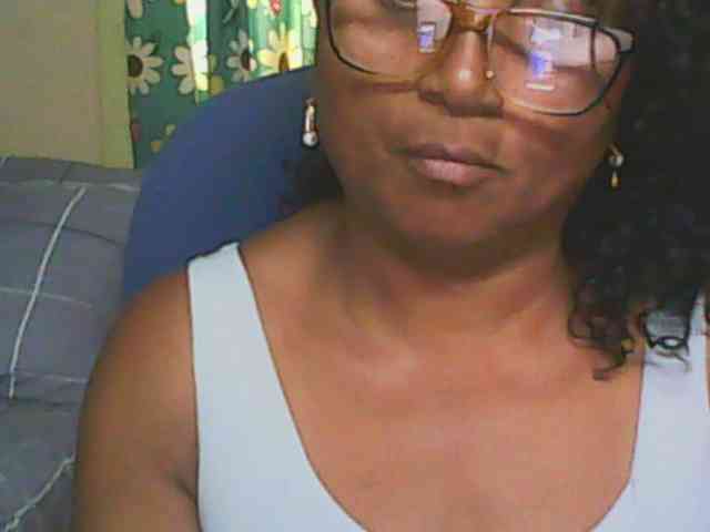hotmomsexy webcam