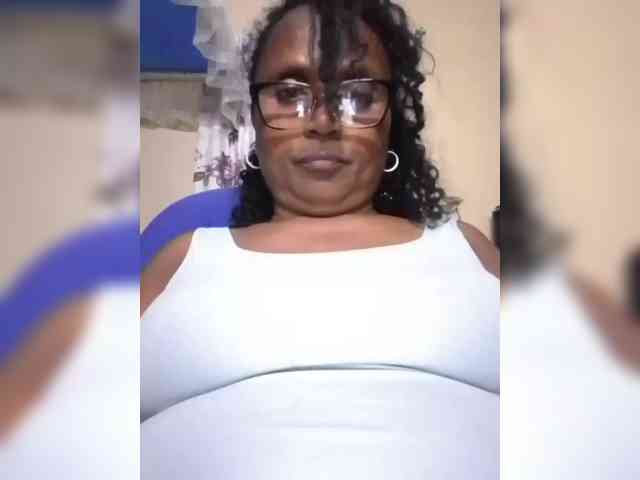 hotmomsexy webcam