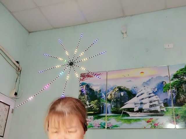 Linhanhsex2k webcam