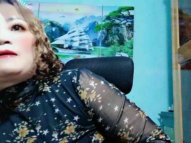 Linhanhsex2k webcam