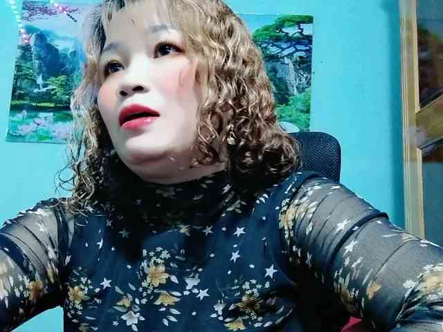 Linhanhsex2k webcam