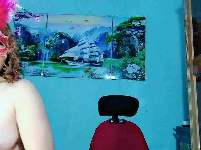Linhanhsex2k webcam