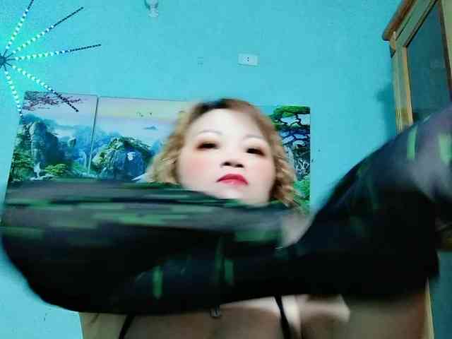 Linhanhsex2k webcam