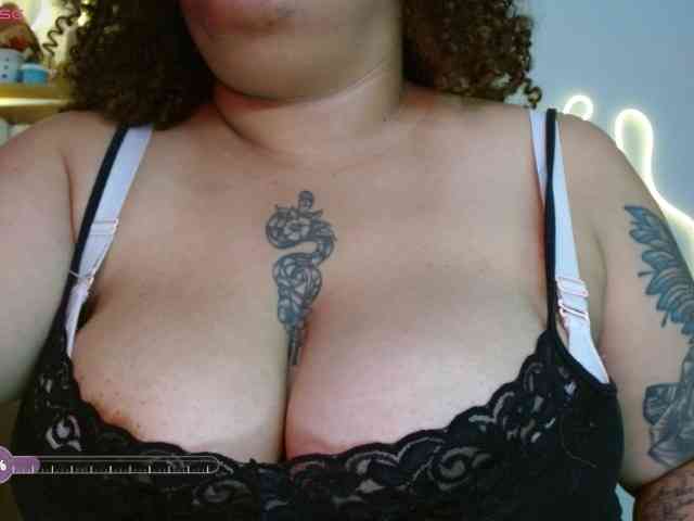saramorales1 webcam