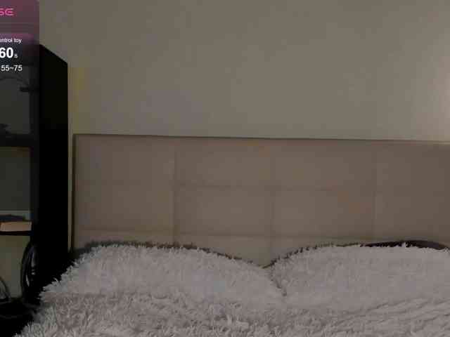 SilasCoraline webcam