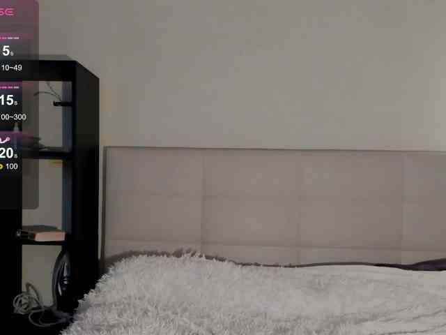 SilasCoraline webcam
