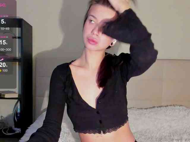 SilasCoraline webcam