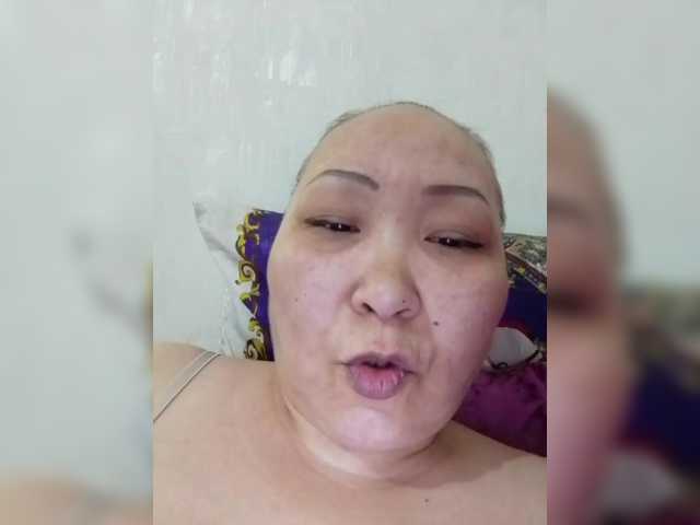 F_L_I_R_T_I_N_G webcam