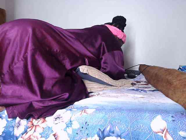 Sexygodess777 webcam