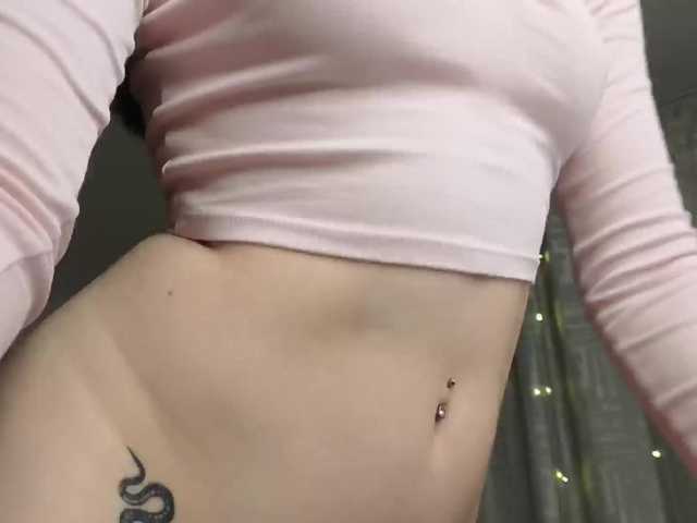 go to chat with Eva--queen