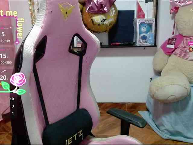 Maggie-Fox webcam