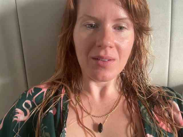 REDHEADROSIE