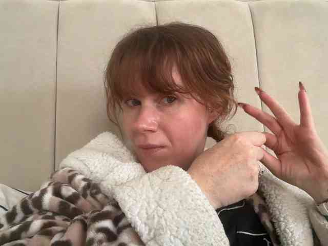REDHEADROSIE webcam