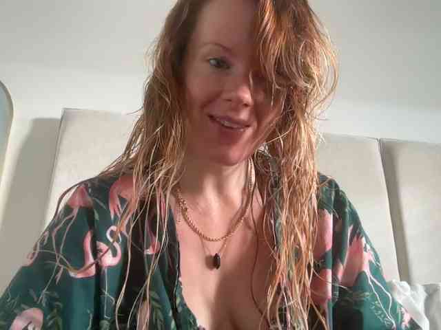 REDHEADROSIE