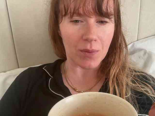 REDHEADROSIE webcam