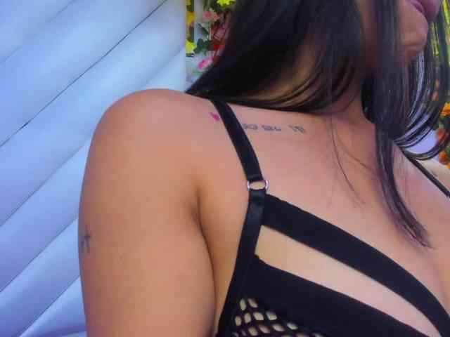 SharlotRodriguez webcam
