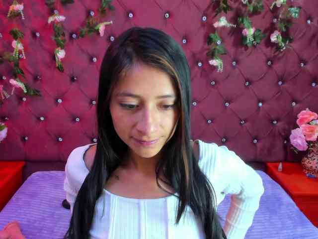 SharlotRodriguez webcam