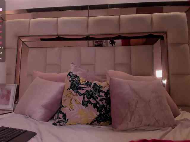 anyi-sweet-tits webcam