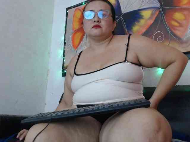 hotgirl1988 webcam
