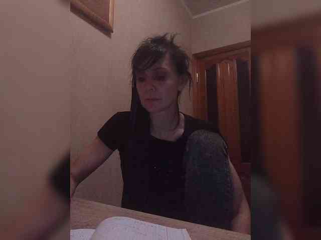 Hellenalonenochka webcam